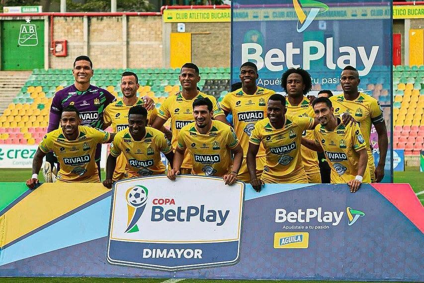 Adversário do Atlético na Sul-Americana mira pacotão de reforços; veja nomes