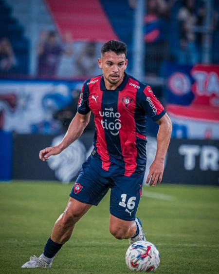 Fabrizio Peralta fez sua reestreia pelo Cerro Porteño • Reprodução/Instagram/Cerro Porteño