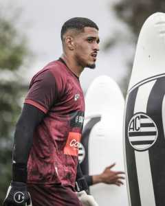 Robert está emprestado pelo Atlético ao Athletic