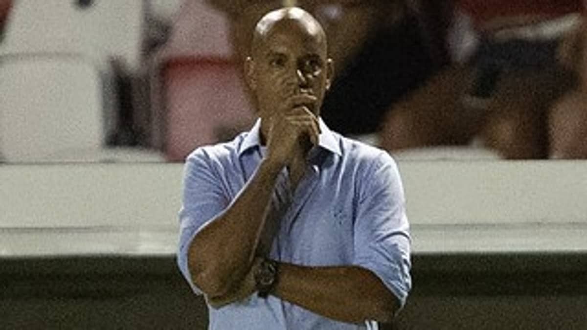 Cruzeiro divulga lista de relacionados para jogo contra o Corinthians; veja