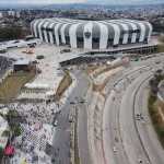 Sobrevoo de drone sobre a Arena MRV neste domingo de inauguração