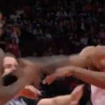 Dois jogadores trocam socos durante partida da NBA; veja vídeo