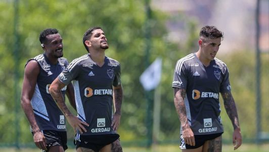 Sol escaldante marcou a atividade do Atlético nesta quinta-feira (16)