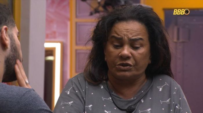 Solange Couto passa mal e recebe atendimento no BBB 26