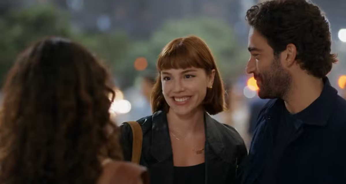Alice Wegmann detalha amizades nos bastidores de 'Vale Tudo' e fala de Cauã Reymond
