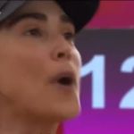 Carol leva o bronze no Mundial de Vôlei de Praia e festeja prisão de Bolsonaro