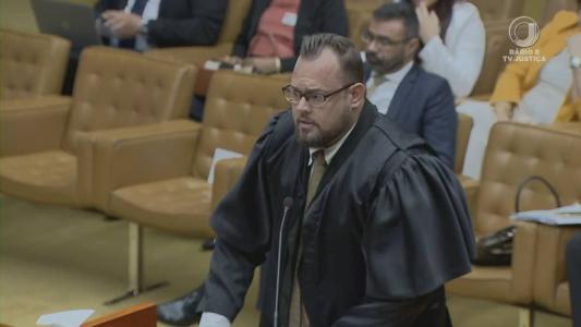 Solidariedade expulsa advogado de réu do 8/1 que confundiu “O Príncipe” com “O Pequeno Príncipe”.