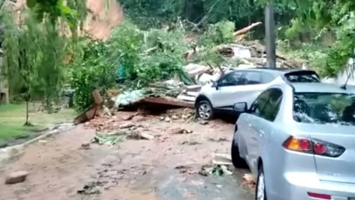 Temporais: voluntários fazem mutirão de limpeza e distribuem doações