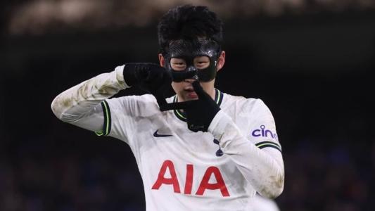 Son marcou um dos gols do Tottenham na goleada sobre o Crystal Palace