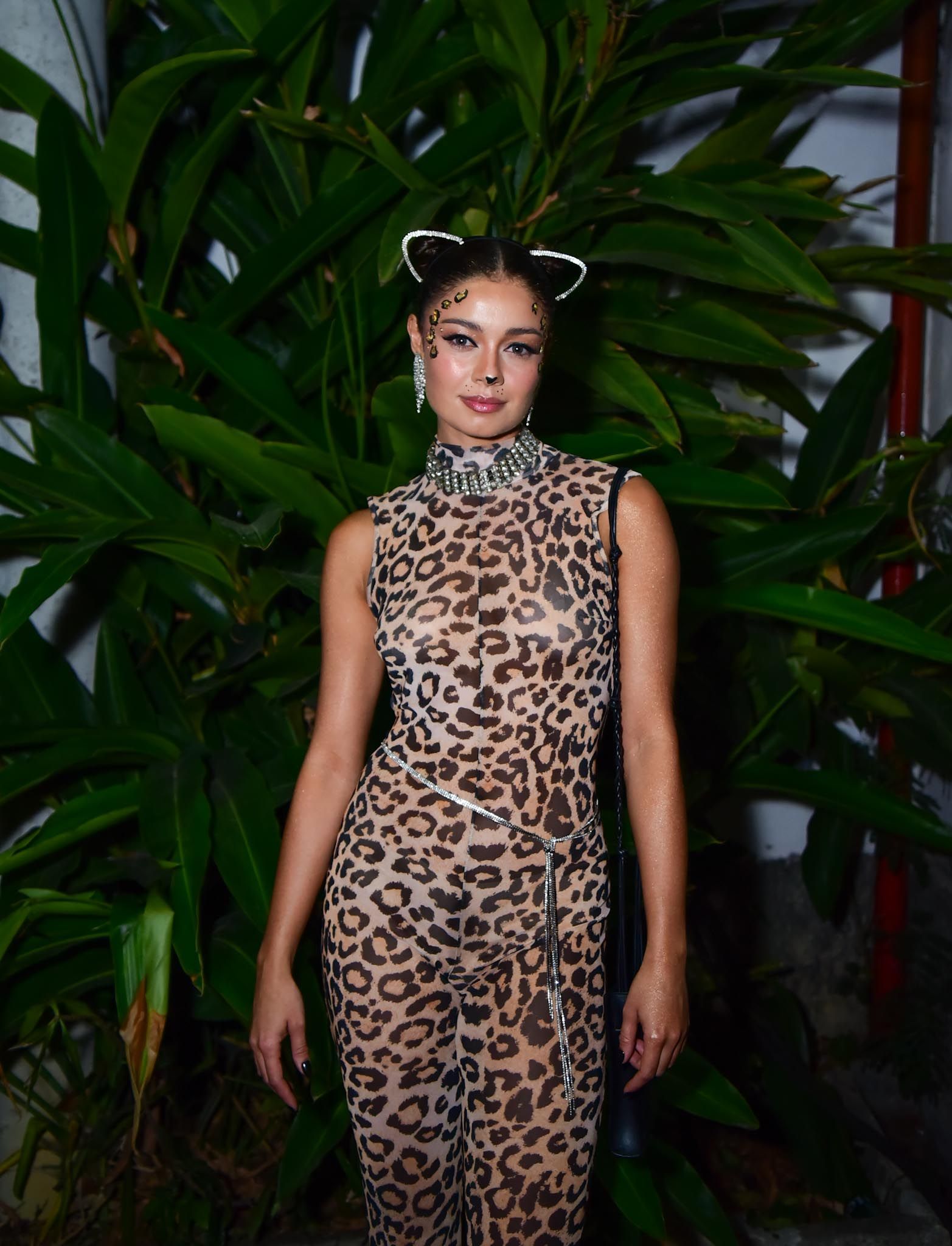 Solteira, Sophie Charlotte curte Carnaval enquanto Xamã faz show em BH