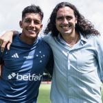 Ídolo do Cruzeiro, Sorín visita a Toca e se encontra com ‘La Banda’ argentina