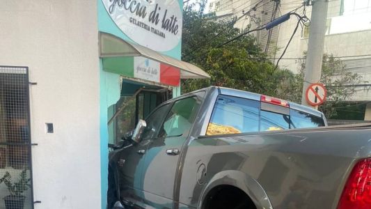 Sorveteria Goccia Di Latte foi invadida