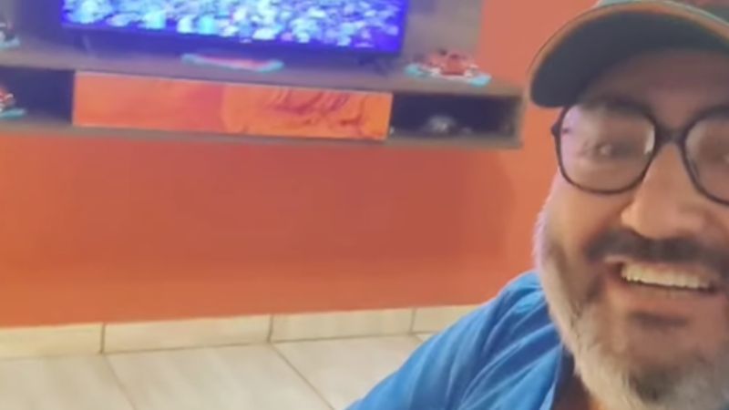 'Sósia' de Mattos vibra com goleada do Cruzeiro sobre Corinthians: 'Vai, Cabuloso!'