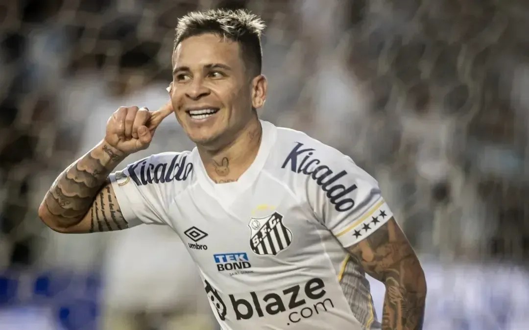 Cuca indica, e Atlético estuda contratação de Soteldo, do Santos