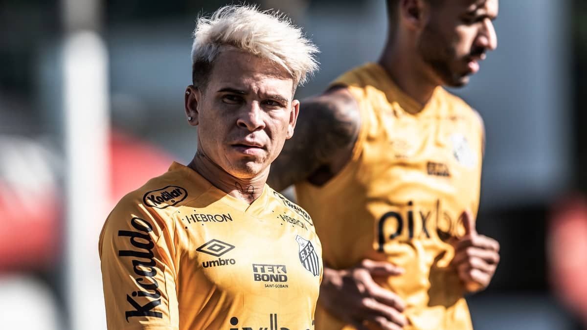 Soteldo pega suspensão no STJD e desfalca o Santos contra o Inter