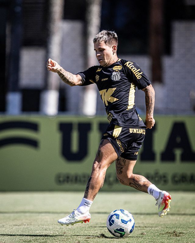 Soteldo sofre nova lesão na coxa e desfalca Santos na Copa do Brasil