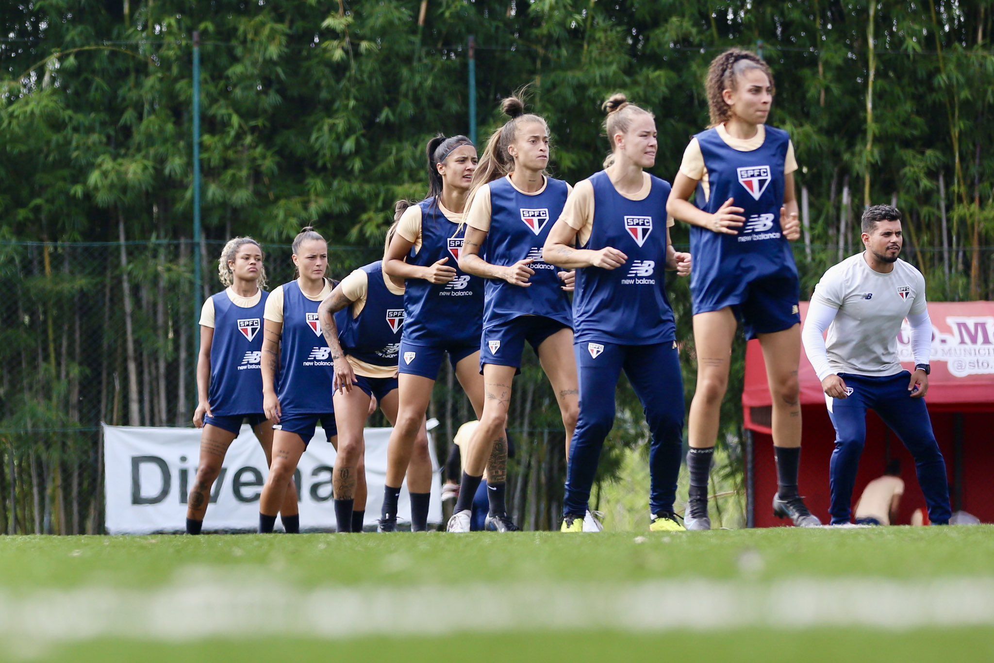 Brasileiro Feminino: em confronto direto, São Paulo recebe o embalado Flamengo