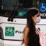 Brasil registra alta de novos casos de Covid-19 e se aproxima de 700 mil em 2024