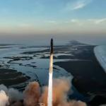 Space X lança foguete e aeronave explode antes de descida programada