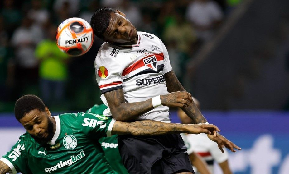 Palmeiras e São Paulo se reencontram menos de um ano após pênalti polêmico