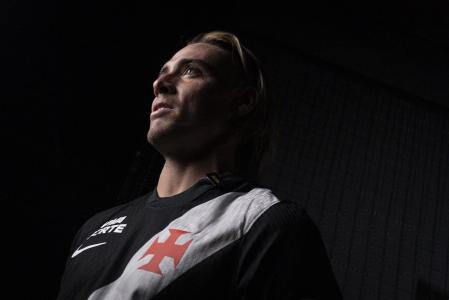 Spinelli já treinou com o elenco, mas está fora do duelo contra o Bahia
