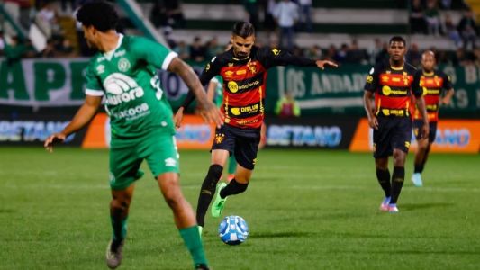 Sport foi pressionado no segundo tempo e cedeu o empate à Chapecoense