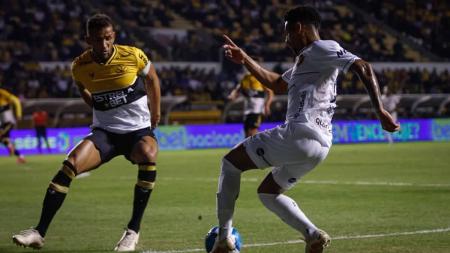 Sport martelou, mas não conseguiu vencer a defesa do Criciúma