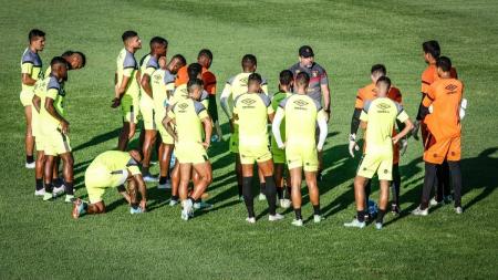 Sport trabalhou na tarde desta sexta-feira 30), no CT