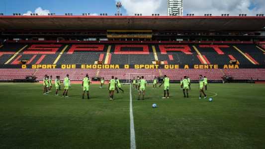 Sport treinou nesta manhã na Ilha do Retiro