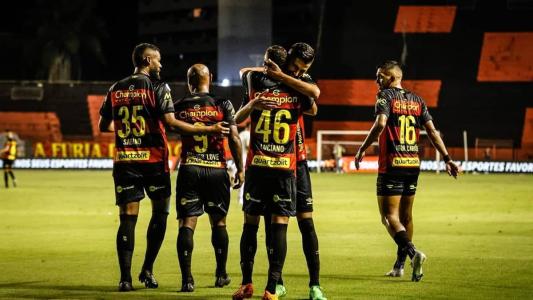 Sport venceu o Tombense em jogo na Ilha do Retiro