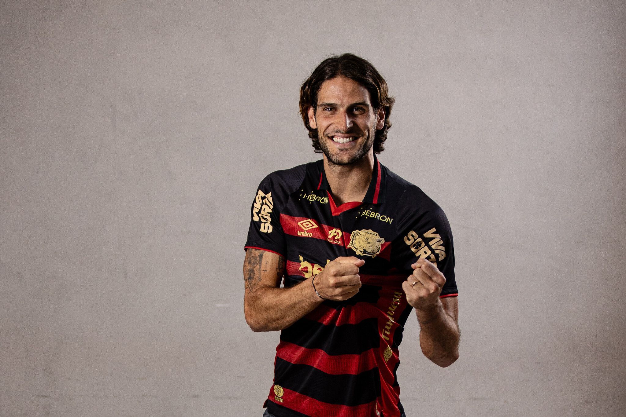 Sport anuncia contratação do atacante português Gonçalo Paciência