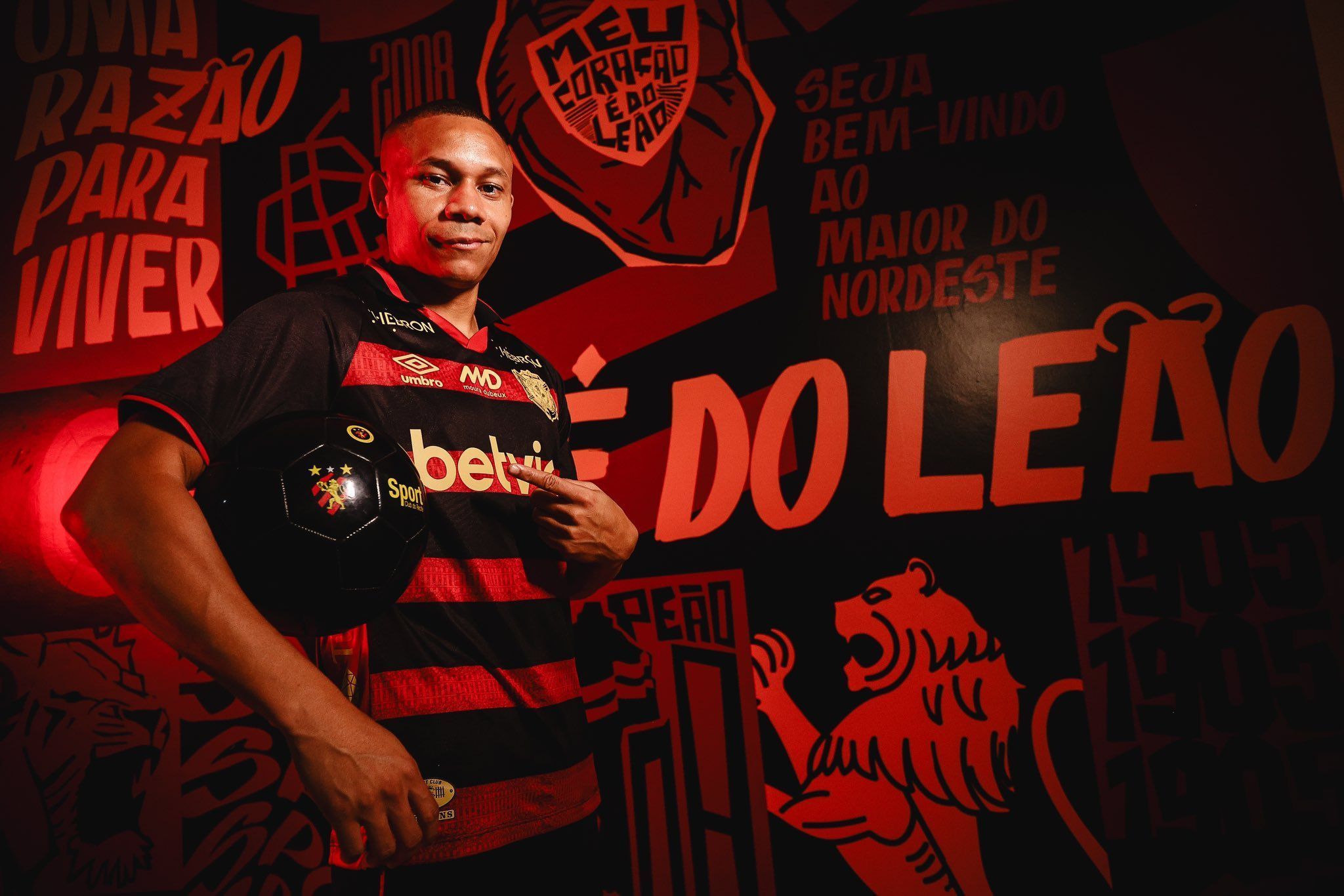 Sport oficializa contratação de Wellington Silva, ex-Fluminense e Inter