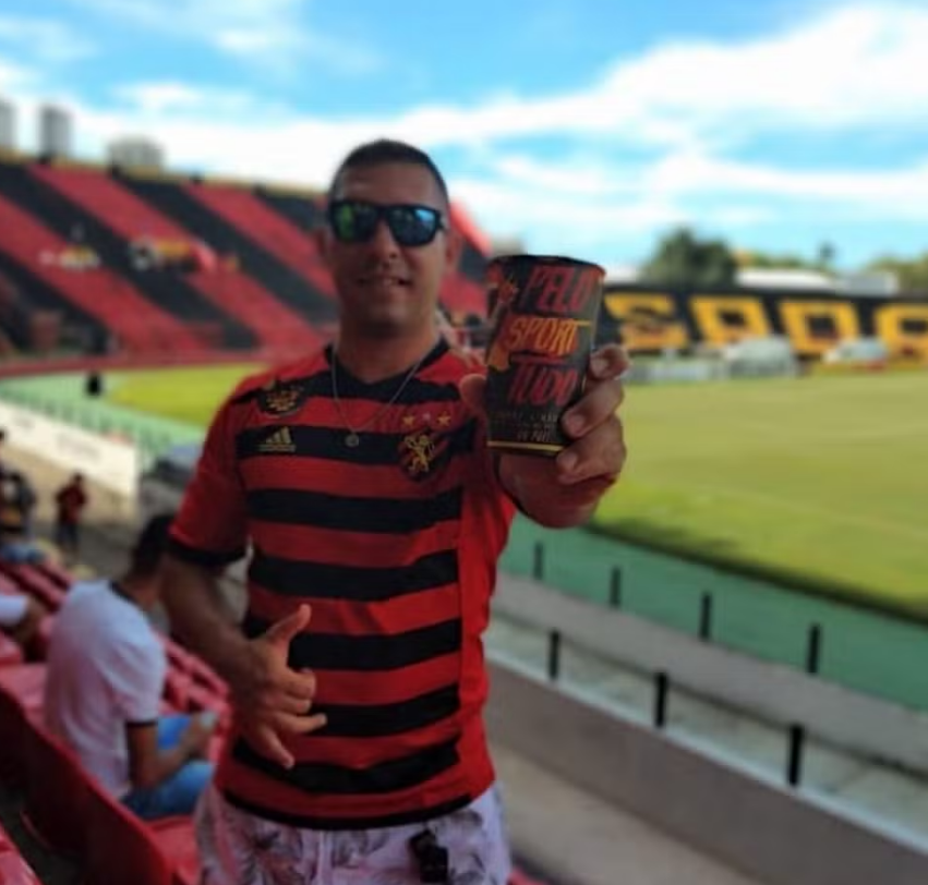 Torcedor do Sport morre após se engasgar com espetinho antes de jogo