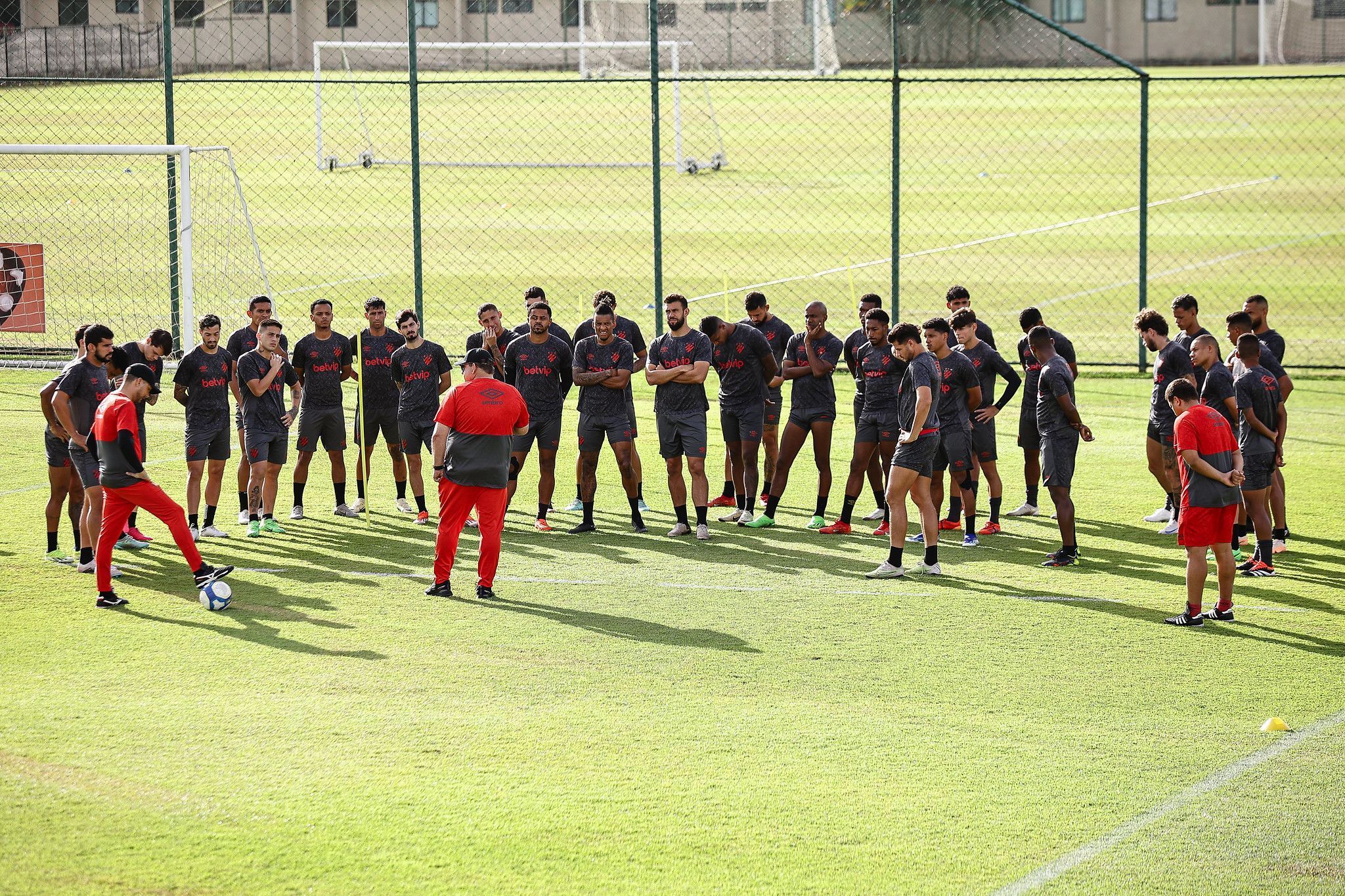 Contra o Amazonas, Sport busca primeira vitória sob Guto Ferreira na Série B