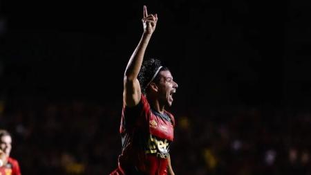 Chico comemora gol pelo Sport