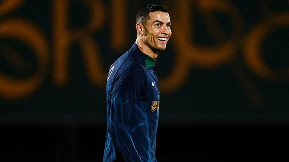 Cristiano Ronaldo ganha estátua de corpo inteiro na Arábia Saudita; veja
