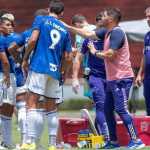 Ex-técnico do Cruzeiro, Larcamón reage a desabafo de Dinenno