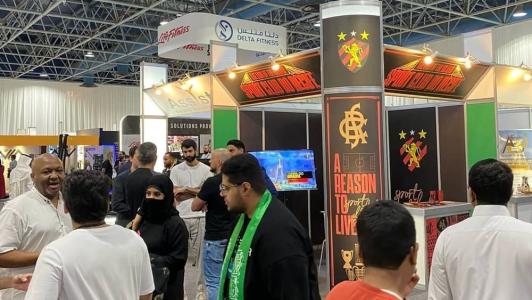 Stand do Sport na feira que acontece em Jeddah, na Arábia Saudita