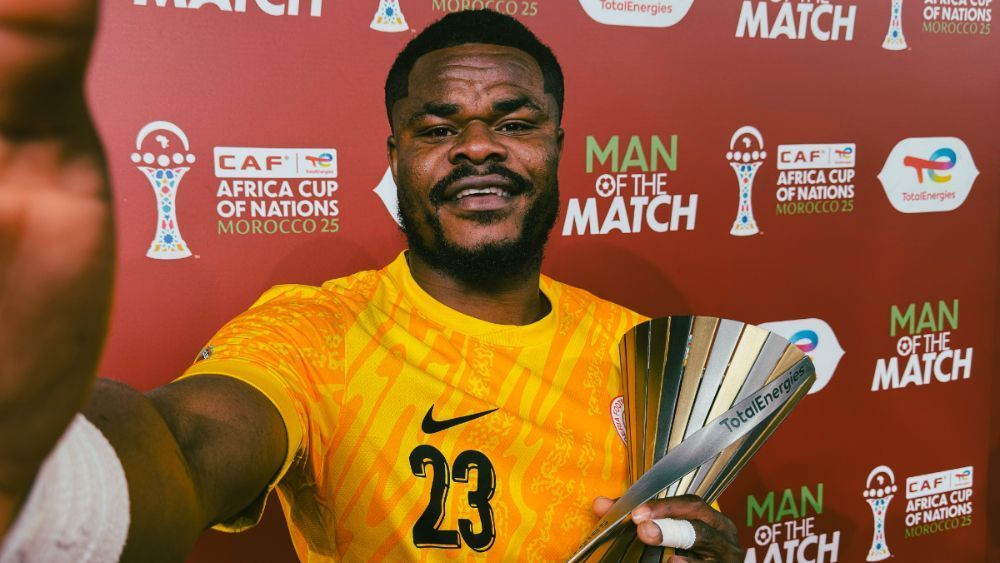 Goleiro brilha contra astros do Egito, e Nigéria termina Copa Africana como terceiro