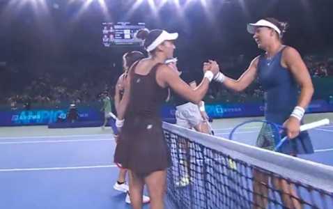 Luisa Stefani e Timea Babos perderam para Nicole Melichar e Lyudymila Samsonova WTA 500 de Ningbo de 2025