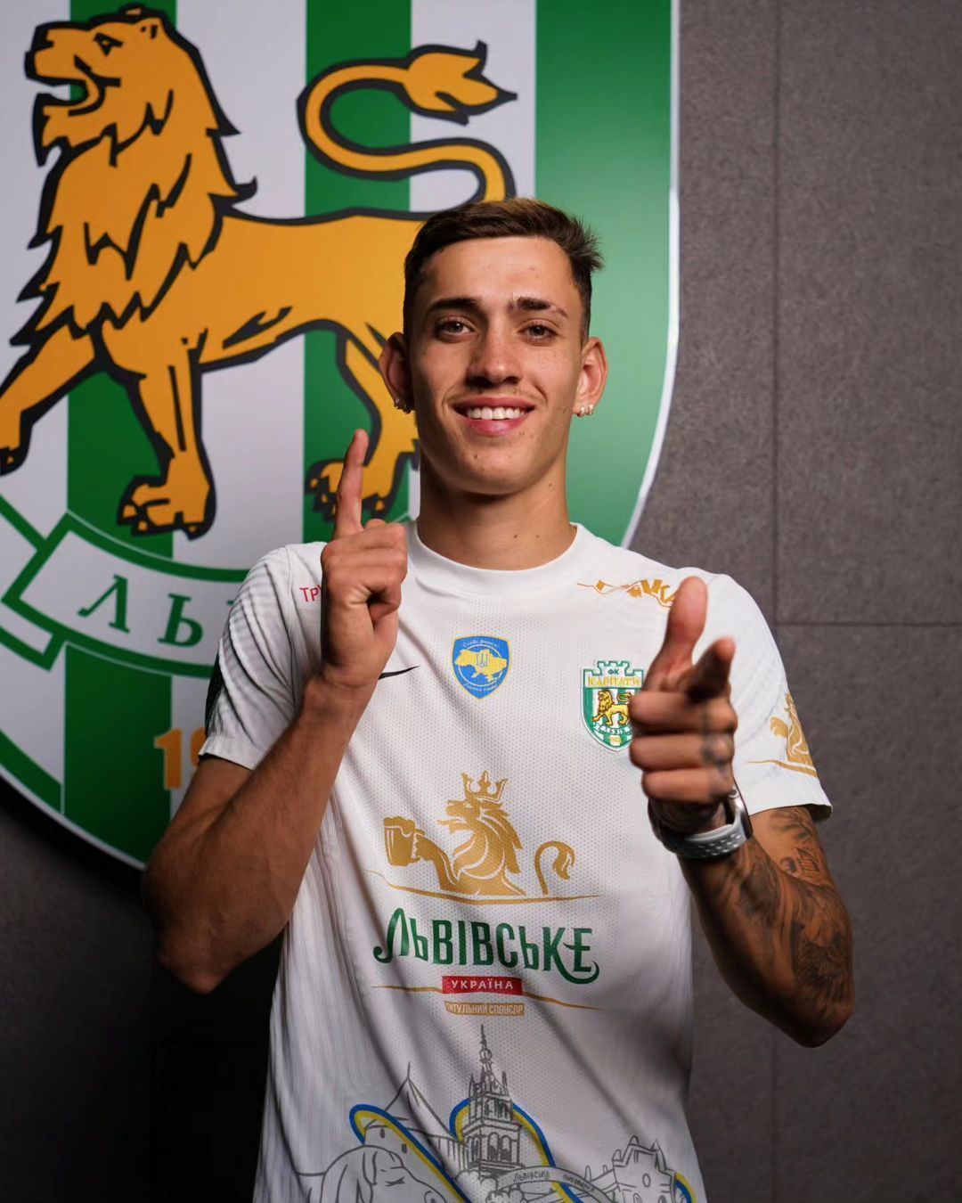 Clube europeu anuncia a contratação de atacante ex-Cruzeiro