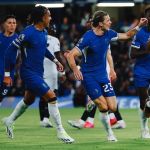 Chelsea conta com show de Sterling e goleia o Luton Town na Premier League
