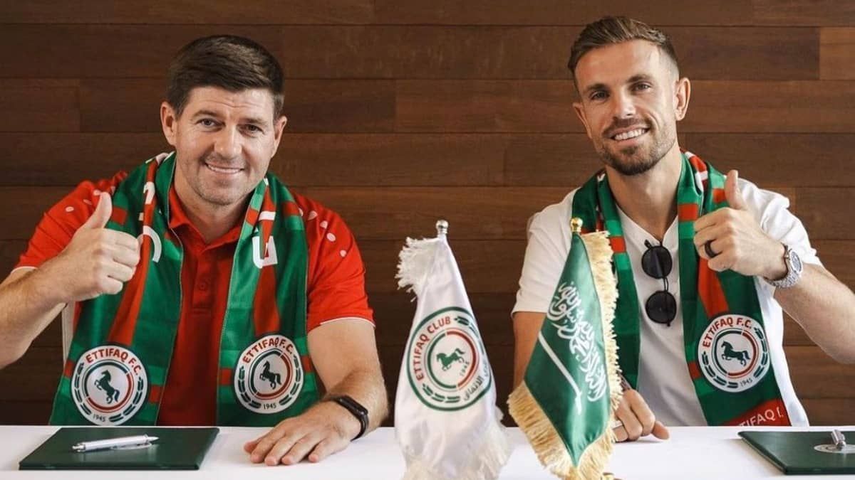 Henderson, ex-capitão do Liverpool, é anunciado em time de Steven Gerrard