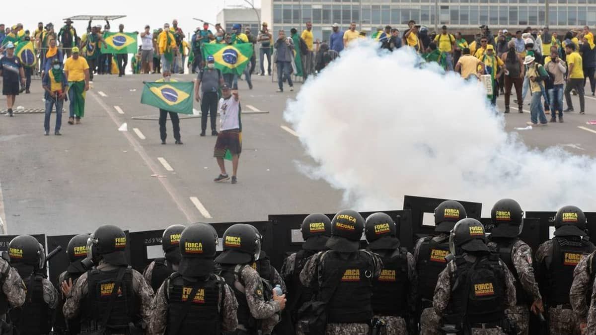 STF começa a decidir se aceita ou não denúncias contra 100 acusados de participar do 8 de janeiro