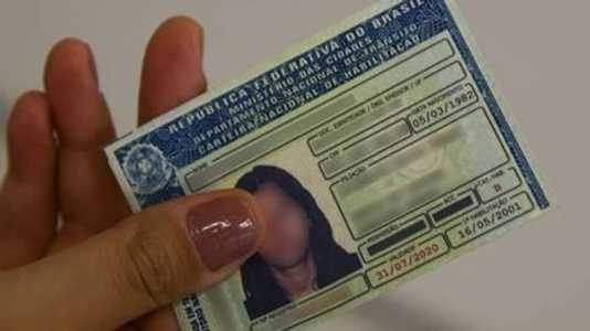 Mudanças reduzem gastos e tirar a primeira CNH