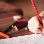Justiça determina que casal adepto da educação domiciliar matricule filhos em escola de Minas 