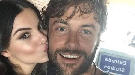 Sthefany Brito se emociona ao conversar com jornalistas sobre irmão Kayky Brito