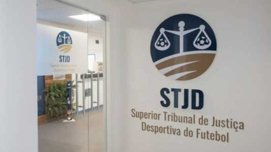 STJD aceitou pedido de adiamento, mas quer julgar o caso ainda nesta terça-feira (31)