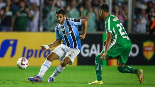 Suárez ajudou o Grêmio a vencer o Juventude, no Alfredo Jaconi