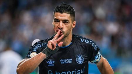Suárez brilha e comanda vitória do Grêmio sobre o Bahia